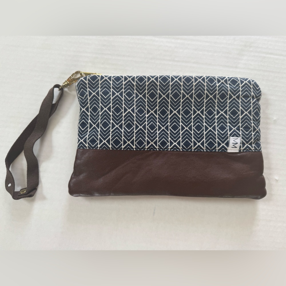 Brown and Blue Clutch Essential Oil Storage Wristlet Purse